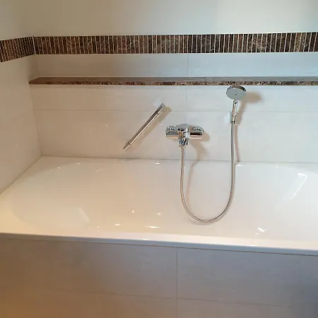 Zum Gscheiten Beck Mit Grosser Terrasse *