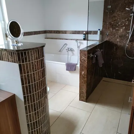 Zum Gscheiten Beck Mit Grosser Terrasse